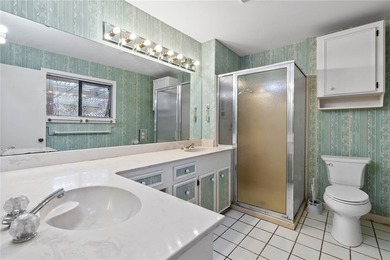 Charming 1955 Home with Endless Potential - Investor's Dream! - photo 9