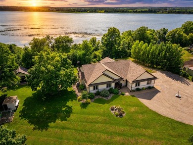 Enjoy peaceful lake living on beautiful Big Swan Lake with over - photo 2