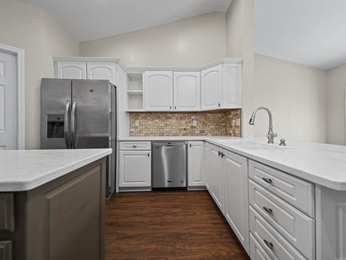 7 Resplandor Loop | Lake Balboa Views & Solid Build Experience - photo 14