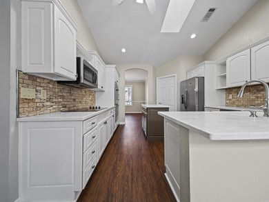 7 Resplandor Loop | Lake Balboa Views & Solid Build Experience - photo 17