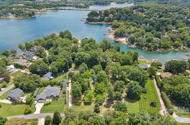 An extraordinary opportunity to build a custom modern luxury - photo 17