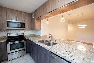 Welcome to this beautifully updated 2-bedroom, 2-bath garden - photo 21