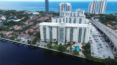 Prime Sunny Isles location! Spacious 1 bed, 1 bath condo with