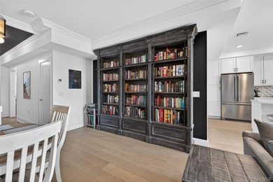 Waterfront Townhome | Balcony Water Views | Steps to LIRR | - photo 23