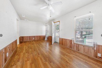 DFW INVESTORS, HUGE EQUITY DON'T MISS, CHARMING 4-bedroom - photo 3