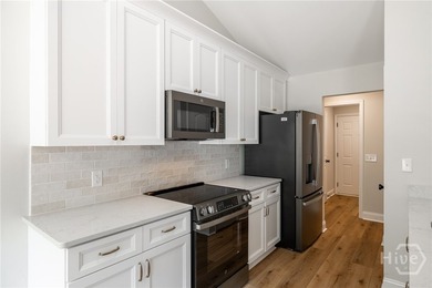 Welcome to 1040 Stone Shoals Terrace - a fully renovated - photo 17