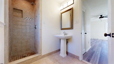 Price adjustment on this beautifully renovated 3-bedroom, 2 - photo 27