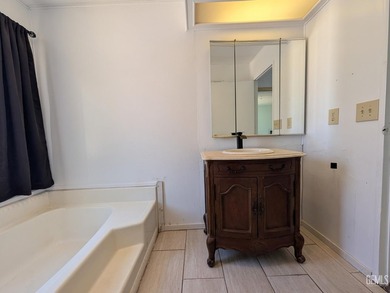 Welcome to 11023 Marcia St in Weldon! This fully certified 433A - photo 29