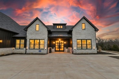 Hideaway Lake Home For Sale in Lindale Texas