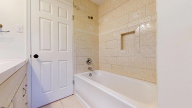 Price adjustment on this beautifully renovated 3-bedroom, 2 - photo 31