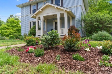 Welcome to 14 Riverview Pl! Tucked away off Rivermont Ave on a - photo 3