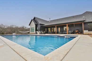 Luxury estate on 6 acres in Lindale ISD, thoughtfully designed - photo 4