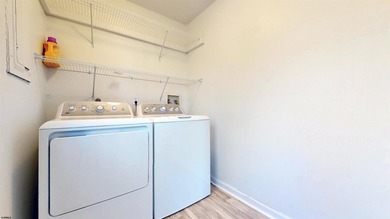 Price adjustment on this beautifully renovated 3-bedroom, 2 - photo 36
