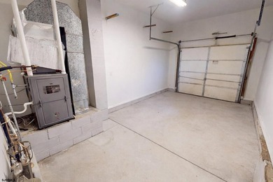 Price adjustment on this beautifully renovated 3-bedroom, 2 - photo 37