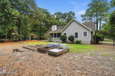 Welcome to Royal Pines! This spacious 5-bedroom, 3-bath with a 2 - photo 39