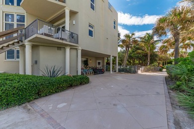 Exquisite gated oceanfront estate that epitomizes luxury living - photo 39