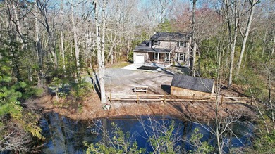 Price adjustment on this beautifully renovated 3-bedroom, 2 - photo 42