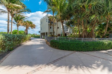 Exquisite gated oceanfront estate that epitomizes luxury living - photo 43