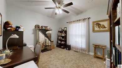 Tucked into a wooded setting just minutes from Kentucky Lake and - photo 18