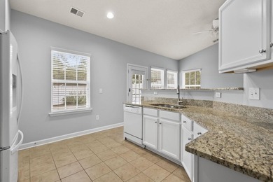 Welcome to 152 Rose Water Loop - a beautiful, move-in ready - photo 19