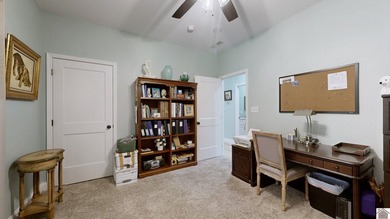 Tucked into a wooded setting just minutes from Kentucky Lake and - photo 19