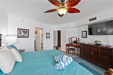 Step inside this ultimate Hemingway-inspired beach condo. This - photo 24
