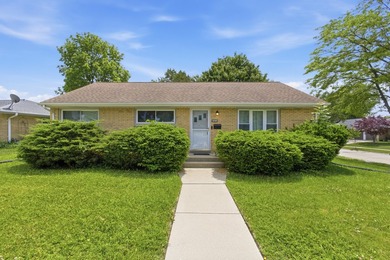 Lake Michigan - Milwaukee County Home For Sale in Cudahy Wisconsin