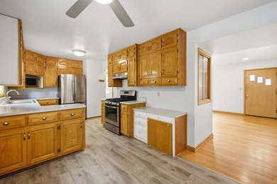 This well-cared-for brick ranch is thoughtfully maintained and - photo 10