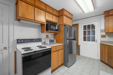 Enjoy the convenience of an in-town Biddeford location with - photo 4