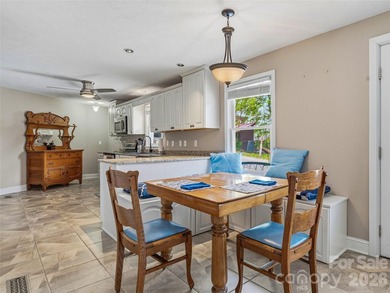 Perfect location for the Lake Lure vacation home buyer seeking - photo 10