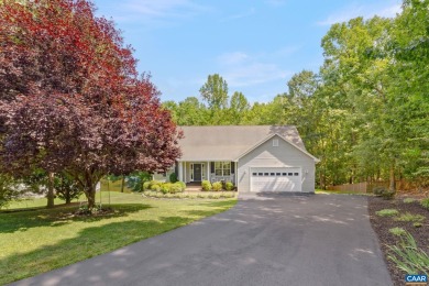Lake Home For Sale in Palmyra, Virginia