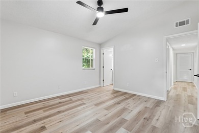 Fully renovated Windsor Forest brick ranch with modern updates - photo 22