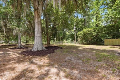 Fully renovated Windsor Forest brick ranch with modern updates - photo 34