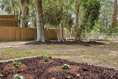 Fully renovated Windsor Forest brick ranch with modern updates - photo 35