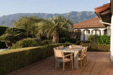 Set along a quiet lane in the foothills of Carpinteria, Casa de - photo 11