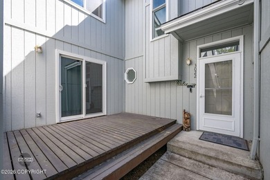 This Gorgeous 3 Bed plus office, 2.5 Bath, 2 car garage w/new - photo 3