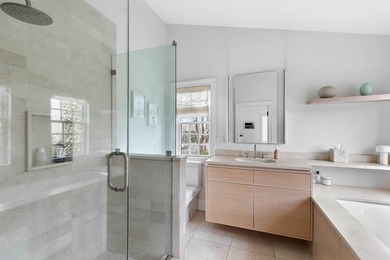 Enjoy the Hamptons moments from the fabulous Village of Sag - photo 15