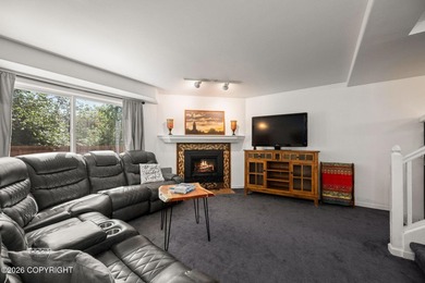 This Gorgeous 3 Bed plus office, 2.5 Bath, 2 car garage w/new - photo 8