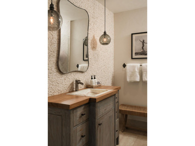 Set along a quiet lane in the foothills of Carpinteria, Casa de - photo 18