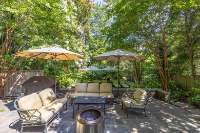Enjoy the Hamptons moments from the fabulous Village of Sag - photo 22