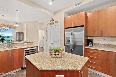 EXCEPTIONAL OCEAN VISTAS RESIDENCE WITH LUXURY LIVING + WEEKLY - photo 43