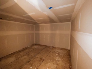 EXTREMELY RARE OPPORTUNITY to own a brand new, fully custom home - photo 48