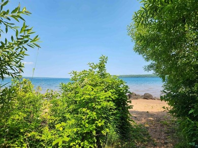 Set on approximately 220 feet of sandy Lake Superior shoreline - photo 48