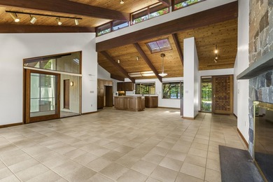 An extraordinary private compound on Boyd Pond in Bristol, where - photo 8