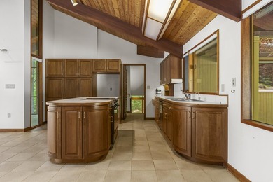 An extraordinary private compound on Boyd Pond in Bristol, where - photo 10