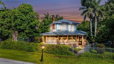 Caloosahatchee River Home For Sale in Fort Myers Florida