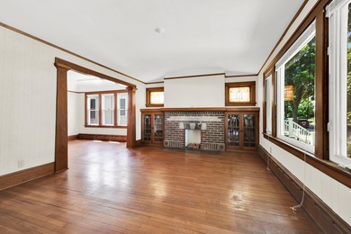 Located in one of Bay View's most desirable neighborhoods, this - photo 9