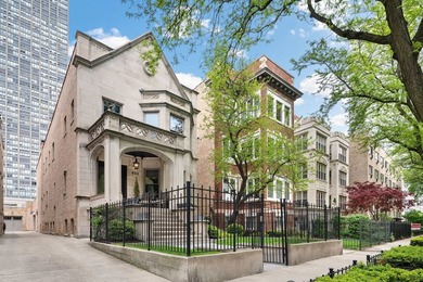 Nestled in leafy East Lakeview is this iconic 5 BR/4.1 BA - photo 2