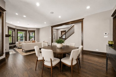 Nestled in leafy East Lakeview is this iconic 5 BR/4.1 BA - photo 10