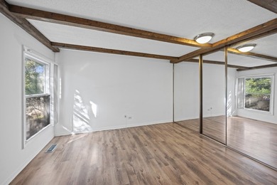 Great view of lake from spacious balcony and wall of windows - photo 11
